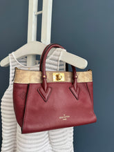 Lade das Bild in den Galerie-Viewer, LOUIS VUITTON ON MY SIDE PM
