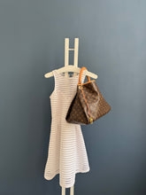 Lade das Bild in den Galerie-Viewer, LOUIS VUITTON ARTSY MM
