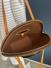 Lade das Bild in den Galerie-Viewer, LOUIS VUITTON ELLIPSE GM
