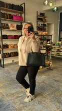 Lade das Bild in den Galerie-Viewer, LOUIS VUITTON MONTAIGNE
