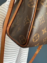 Lade das Bild in den Galerie-Viewer, LOUIS VUITTON SPEEDY 35 MIT SCHULTERRIEMEN
