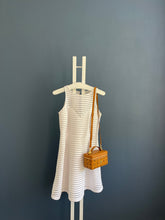 Lade das Bild in den Galerie-Viewer, MCM KOSMETIK CROSSBODYBAG
