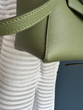 Lade das Bild in den Galerie-Viewer, CÉLINE BELT MICRO
