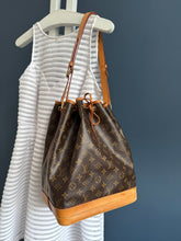 Lade das Bild in den Galerie-Viewer, LOUIS VUITTON NOÉ GRANDE
