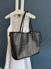 Lade das Bild in den Galerie-Viewer, MCM LIZ SHOPPER MEDIUM
