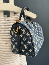 Lade das Bild in den Galerie-Viewer, LOUIS VUITTON SPEEDY 25 DENIM
