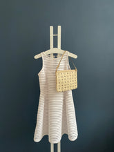 Lade das Bild in den Galerie-Viewer, MCM CLUTCH
