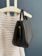 Lade das Bild in den Galerie-Viewer, LOUIS VUITTON MONTAIGNE
