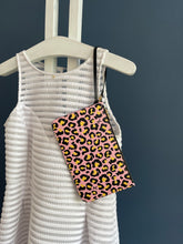 Lade das Bild in den Galerie-Viewer, LOUIS VUITTON NEVERFULL GIANT WILD AT HEART
