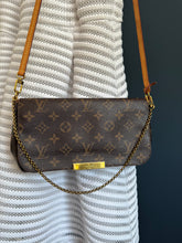 Lade das Bild in den Galerie-Viewer, LOUIS VUITTON FAVORITE MM
