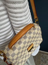 Lade das Bild in den Galerie-Viewer, LOUIS VUITTON CROISETTE
