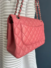 Lade das Bild in den Galerie-Viewer, CHANEL DOUBLE FLAP JUMBO
