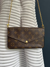 Lade das Bild in den Galerie-Viewer, LOUIS VUITTON FÉLICIE

