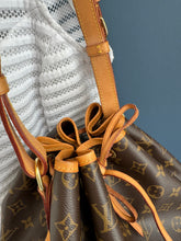 Lade das Bild in den Galerie-Viewer, LOUIS VUITTON NOÉ GRANDE
