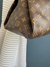 Lade das Bild in den Galerie-Viewer, LOUIS VUITTON ARTSY MM
