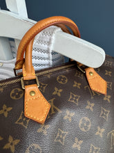 Lade das Bild in den Galerie-Viewer, LOUIS VUITTON SPEEDY 30
