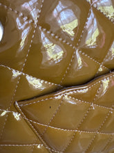 Lade das Bild in den Galerie-Viewer, CHANEL MAXI DOUBLE FLAP
