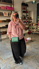 Lade das Bild in den Galerie-Viewer, CHANEL WOC
