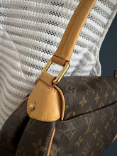 Lade das Bild in den Galerie-Viewer, LOUIS VUITTON BEVERLY MM
