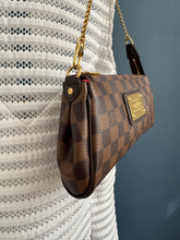 Lade das Bild in den Galerie-Viewer, LOUIS VUITTON EVA
