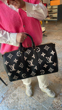 Lade das Bild in den Galerie-Viewer, LOUIS VUITTON KEEPALL 45 EMPREINTE BICOLOR
