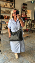 Lade das Bild in den Galerie-Viewer, LOUIS VUITTON CARRYALL MM
