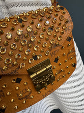 Lade das Bild in den Galerie-Viewer, MCM PATRICIA DIAMOND EDITION
