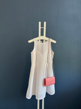 Lade das Bild in den Galerie-Viewer, CHANEL WOC
