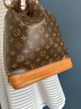 Lade das Bild in den Galerie-Viewer, LOUIS VUITTON NOÉ GRANDE
