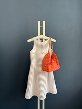 Lade das Bild in den Galerie-Viewer, CHANEL 25 SMALL
