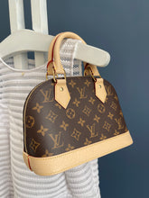 Lade das Bild in den Galerie-Viewer, LOUIS VUITTON ALMA BB

