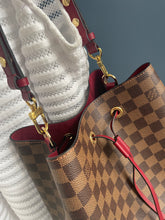 Lade das Bild in den Galerie-Viewer, LOUIS VUITTON NÉONOÉ MM CHERRY
