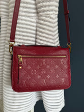 Lade das Bild in den Galerie-Viewer, LOUIS VUITTON MÉTIS EMPREINTE
