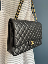 Lade das Bild in den Galerie-Viewer, CHANEL DOUBLE FLAP MAXI
