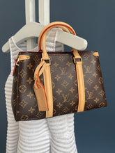 Lade das Bild in den Galerie-Viewer, LOUIS VUITTON SOUFFLOT BB
