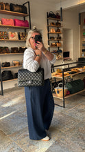 Lade das Bild in den Galerie-Viewer, CHANEL DOUBLE FLAP MAXI
