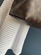 Lade das Bild in den Galerie-Viewer, LOUIS VUITTON GRACEFUL MM
