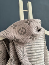 Lade das Bild in den Galerie-Viewer, LOUIS VUITTON SHINE SCHAL
