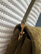 Lade das Bild in den Galerie-Viewer, YSL LOULOU TOY
