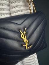 Lade das Bild in den Galerie-Viewer, YSL LOULOU SMALL
