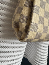 Lade das Bild in den Galerie-Viewer, LOUIS VUITTON CROISETTE
