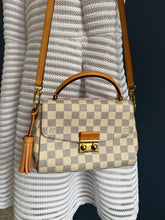 Lade das Bild in den Galerie-Viewer, LOUIS VUITTON CROISETTE

