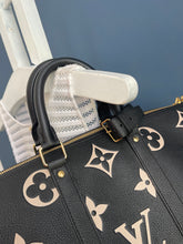 Lade das Bild in den Galerie-Viewer, LOUIS VUITTON KEEPALL 45 EMPREINTE BICOLOR
