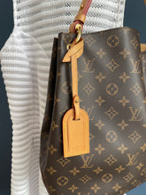 Lade das Bild in den Galerie-Viewer, LOUIS VUITTON GRACEFUL MM
