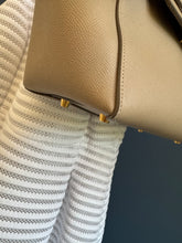 Lade das Bild in den Galerie-Viewer, CÉLINE BELT MEDIUM
