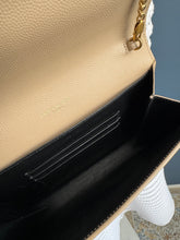 Lade das Bild in den Galerie-Viewer, YSL CASSANDRA
