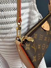 Lade das Bild in den Galerie-Viewer, LOUIS VUITTON TIRETTE
