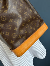 Lade das Bild in den Galerie-Viewer, LOUIS VUITTON NOÉ GRANDE

