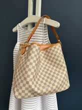 Lade das Bild in den Galerie-Viewer, LOUIS VUITTON DELIGHTFUL MM
