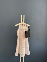 Lade das Bild in den Galerie-Viewer, MCM CLUTCH
